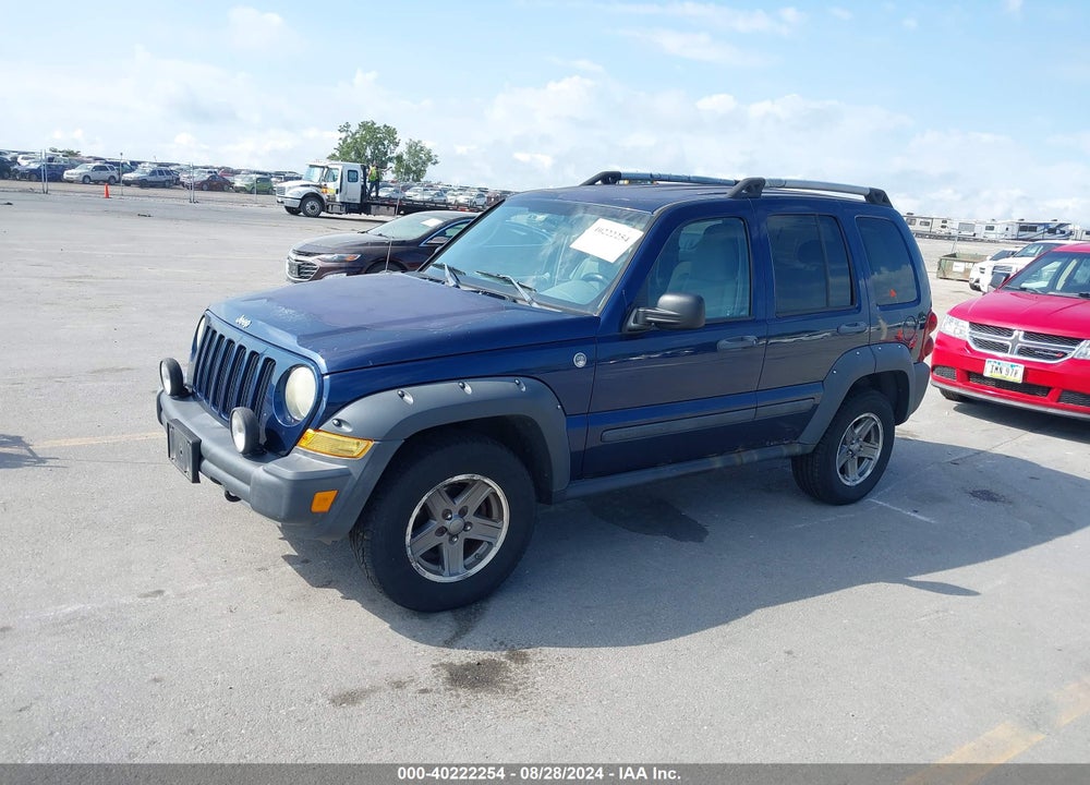2005 JEEP LIBERTY VIN: 1J4GL38K25W535830