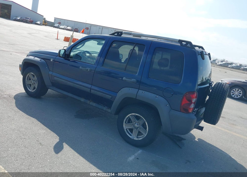 2005 JEEP LIBERTY VIN: 1J4GL38K25W535830