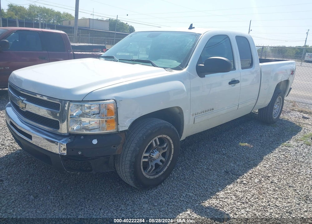2009 CHEVROLET SILVERADO 1500 LT VIN: 1GCEK29019Z202689