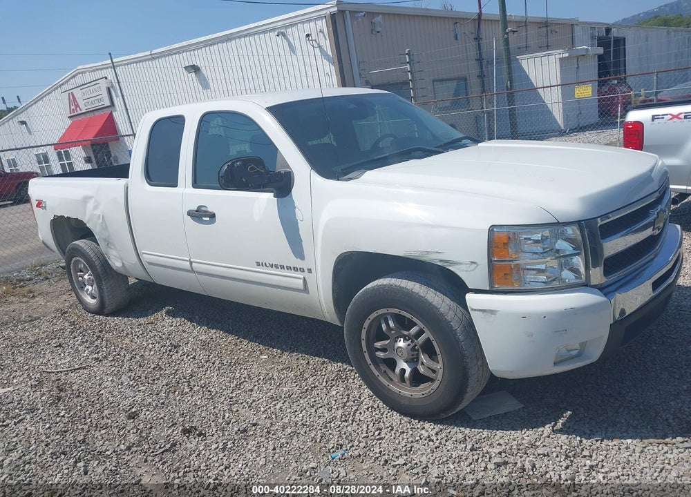 2009 CHEVROLET SILVERADO 1500 LT VIN: 1GCEK29019Z202689