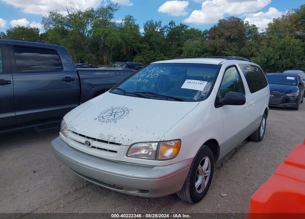 2000 TOYOTA SIENNA XLE VIN: 4T3ZF13C3YU248588
