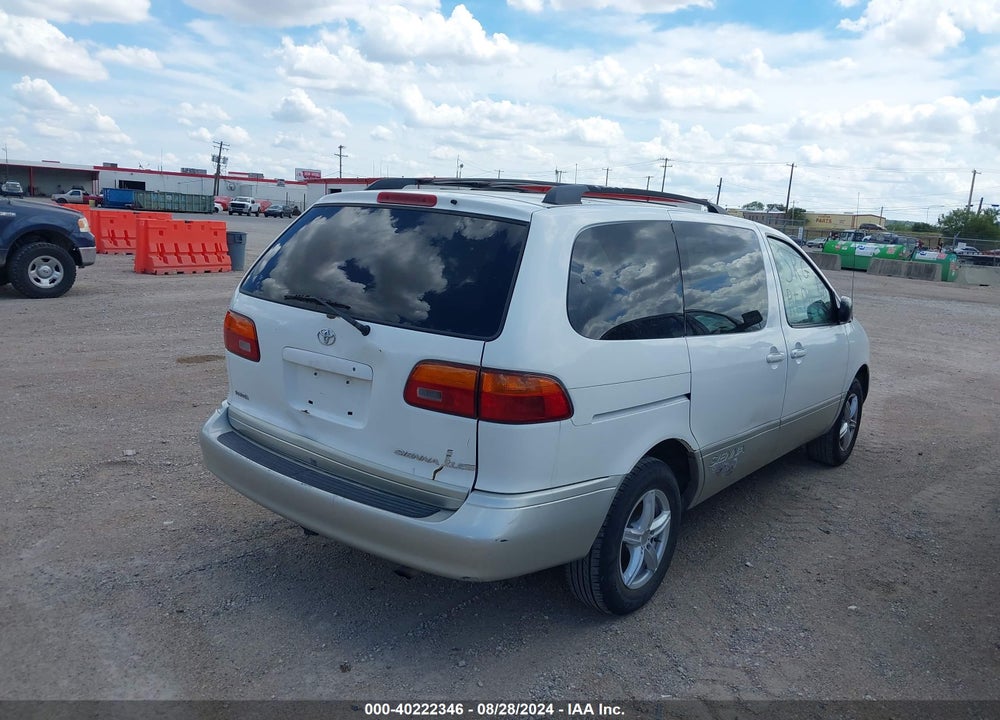 2000 TOYOTA SIENNA XLE VIN: 4T3ZF13C3YU248588