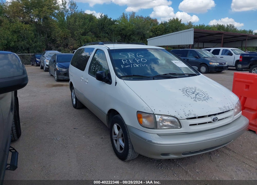 2000 TOYOTA SIENNA XLE VIN: 4T3ZF13C3YU248588