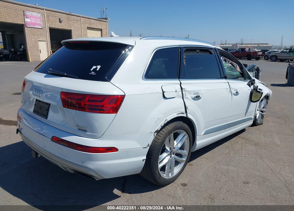2018 AUDI Q7 3.0T PREMIUM VIN: WA1VAAF7XJD050504