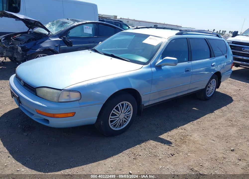1993 TOYOTA CAMRY LE VIN: 4T1VK12W2PU048833