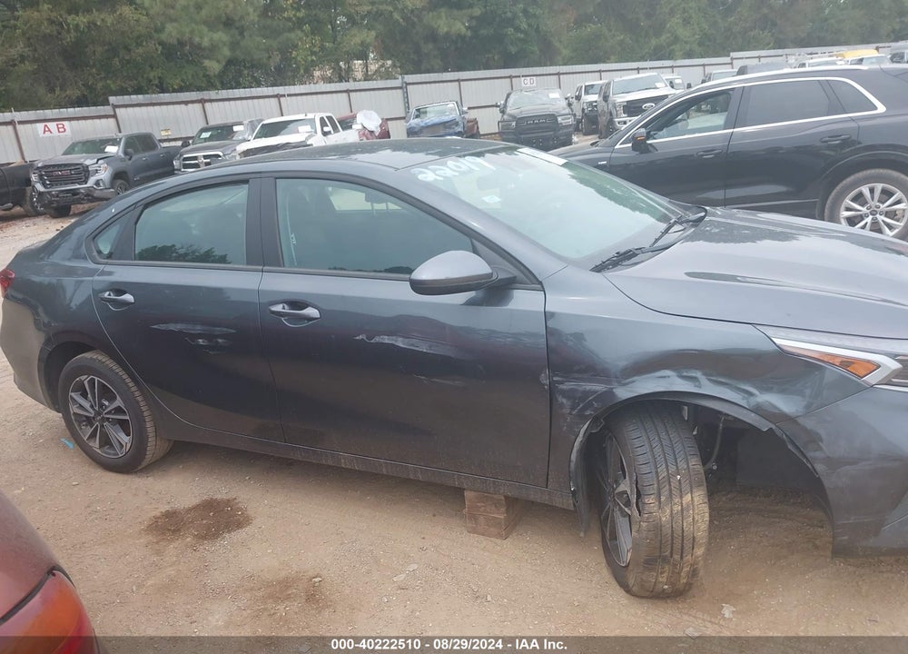 2024 KIA FORTE LXS VIN: 3KPF24AD0RE705690