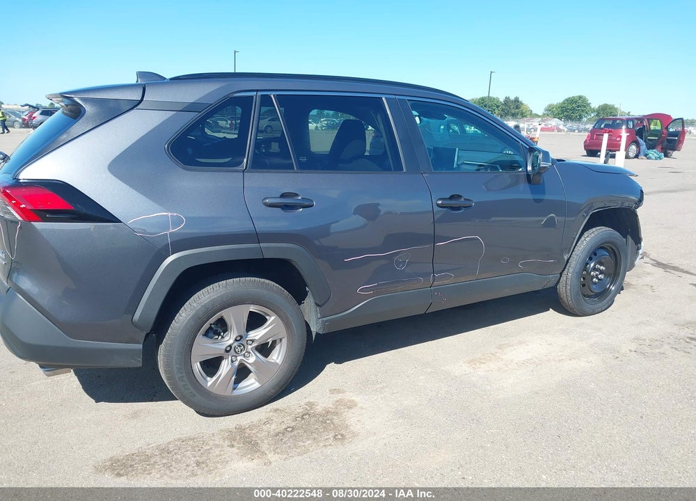 2023 TOYOTA RAV4 XLE VIN: 2T3P1RFV3PW358847