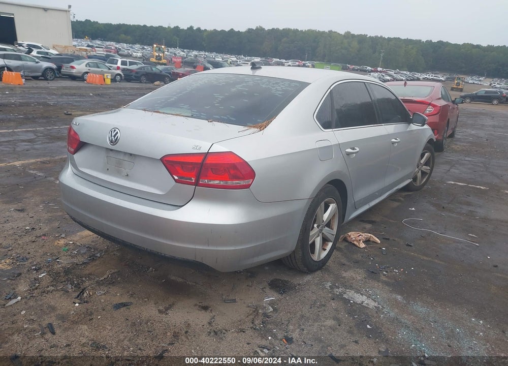 2012 VOLKSWAGEN PASSAT 2.5L SE VIN: 1VWBH7A38CC026672