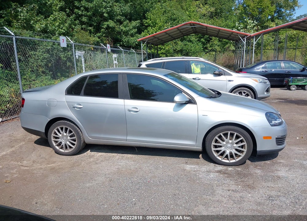 2008 VOLKSWAGEN JETTA WOLFSBURG EDITION VIN: 3VWRJ71K18M187350