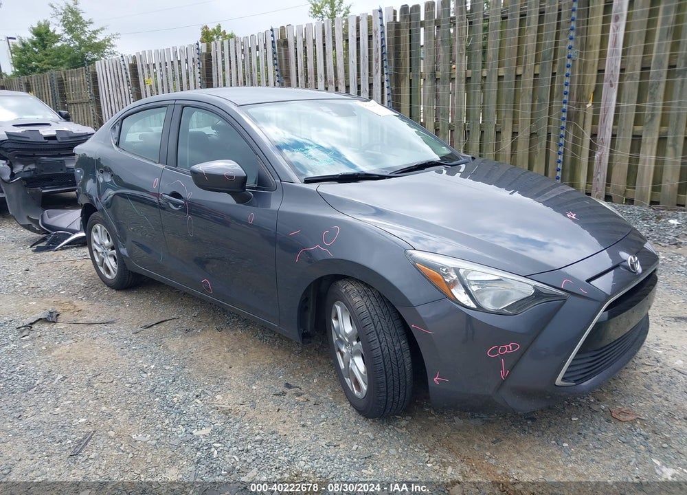 2018 TOYOTA YARIS IA VIN: 3MYDLBYV1JY317718