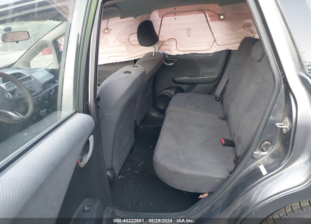 2013 HONDA FIT VIN: JHMGE8H32DC060362