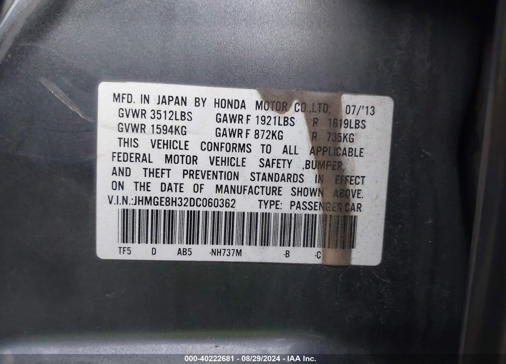 2013 HONDA FIT VIN: JHMGE8H32DC060362