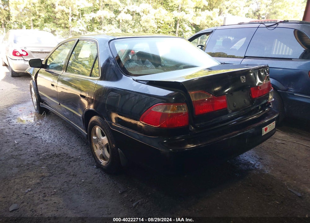 1999 HONDA ACCORD EX V6 VIN: 1HGCG1650XA064675