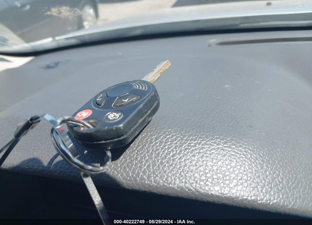 2010 FORD FUSION HYBRID VIN: 3FADP0L36AR193250