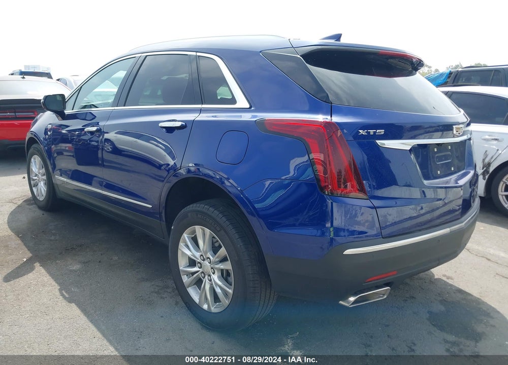2023 CADILLAC XT5 FWD LUXURY VIN: 1GYKNAR44PZ124424