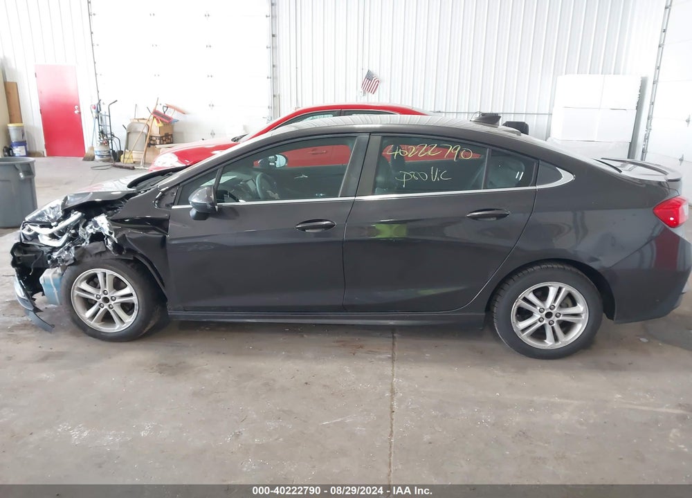 2017 CHEVROLET CRUZE LT AUTO VIN: 1G1BE5SM3H7267507
