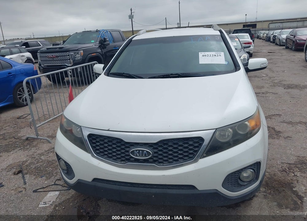 2012 KIA SORENTO LX VIN: 5XYKT3A67CG268384