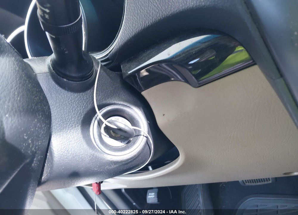 2012 KIA SORENTO LX VIN: 5XYKT3A67CG268384