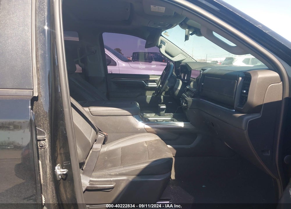 2022 CHEVROLET SILVERADO 1500 4WD SHORT BED LT TRAIL BOSS VIN: 3GCUDFED9NG582137