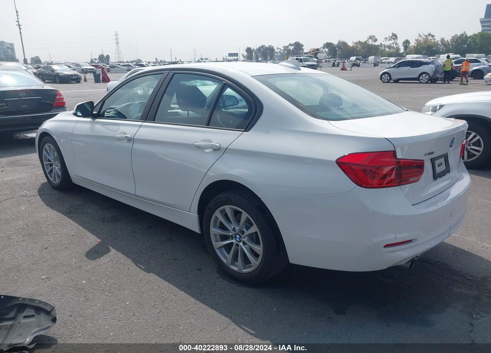 2018 BMW 320I XDRIVE VIN: WBA8E5G58JNU45784
