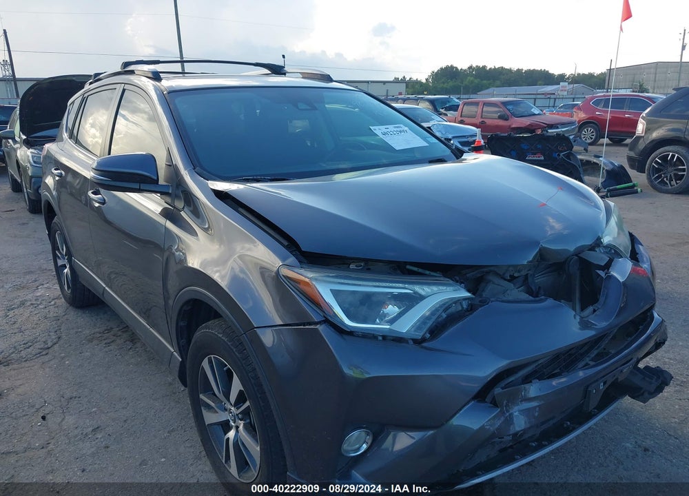 2017 TOYOTA RAV4 XLE VIN: JTMWFREV4HJ700448
