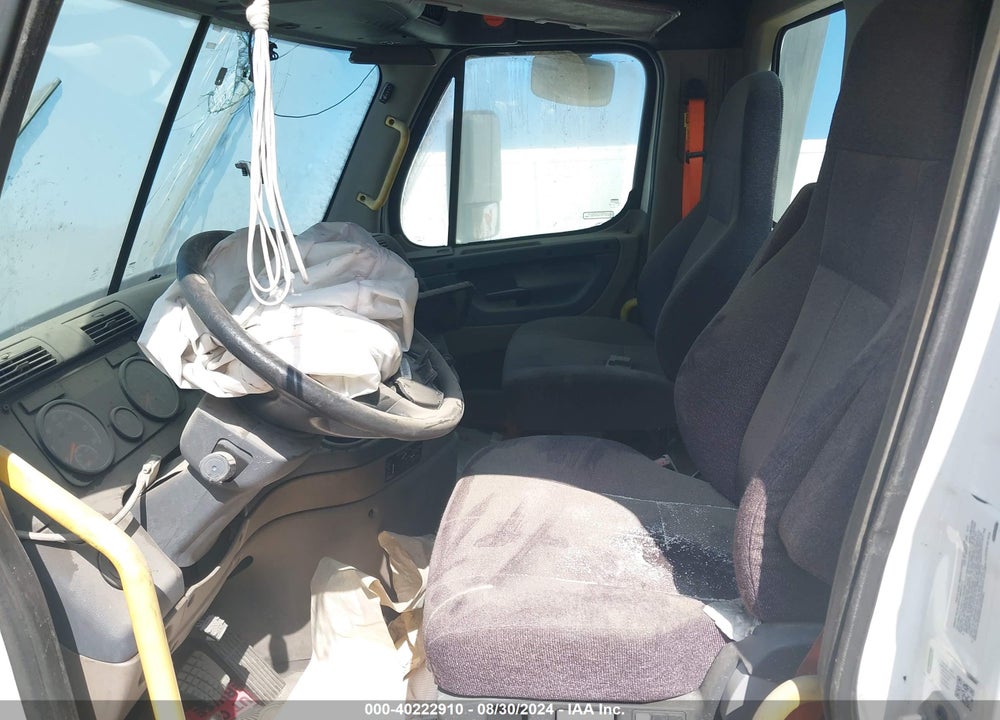 2018 FREIGHTLINER CASCADIA 113 VIN: 1FUBGADV5JLJK8095