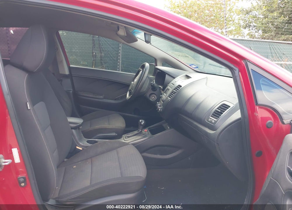 2015 KIA FORTE VIN: KNAFX4A61F5414073