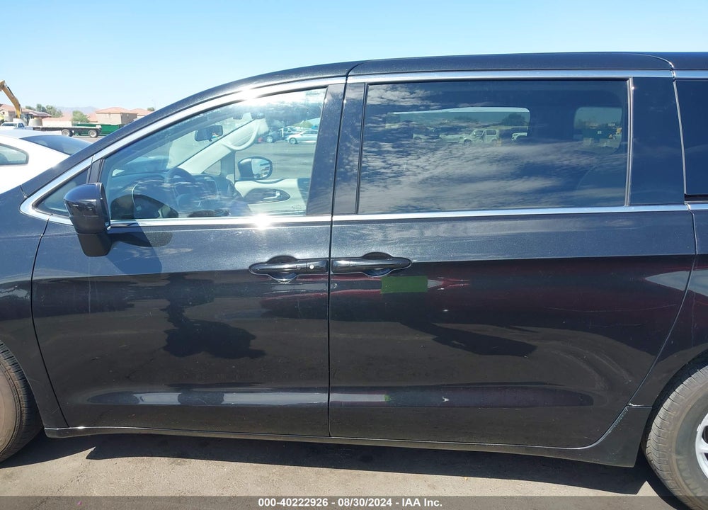 2018 CHRYSLER PACIFICA LX VIN: 2C4RC1CG4JR163349