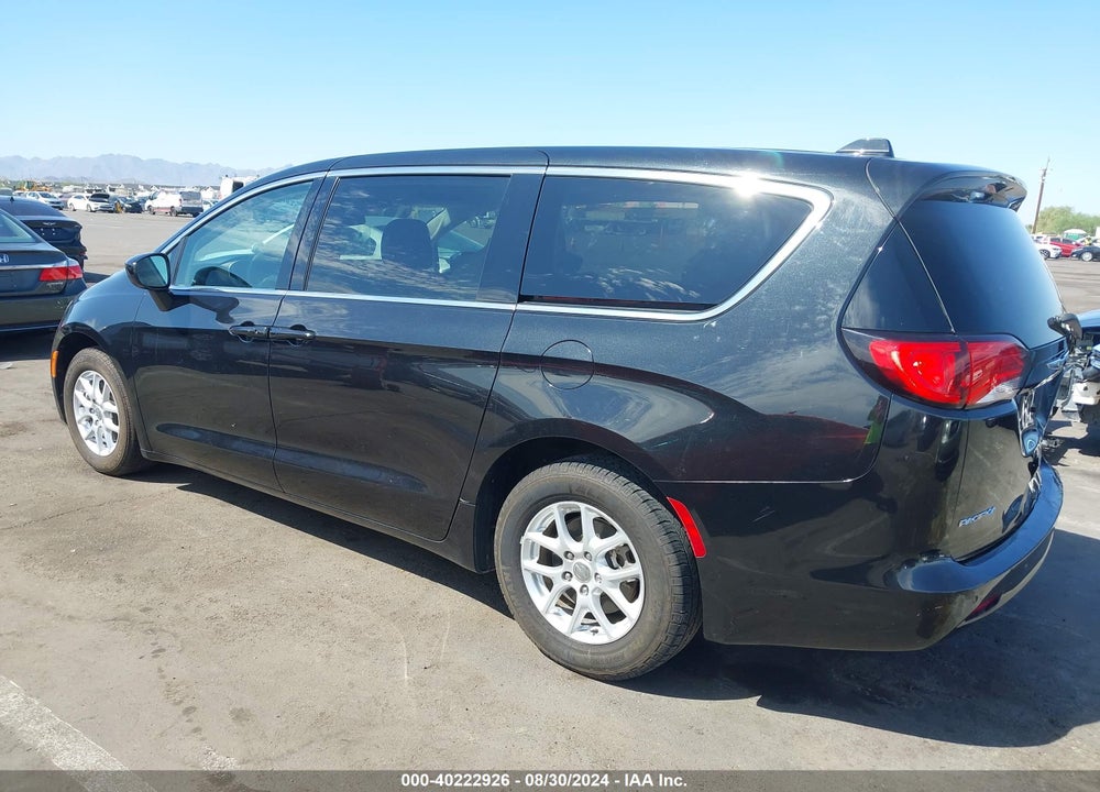 2018 CHRYSLER PACIFICA LX VIN: 2C4RC1CG4JR163349