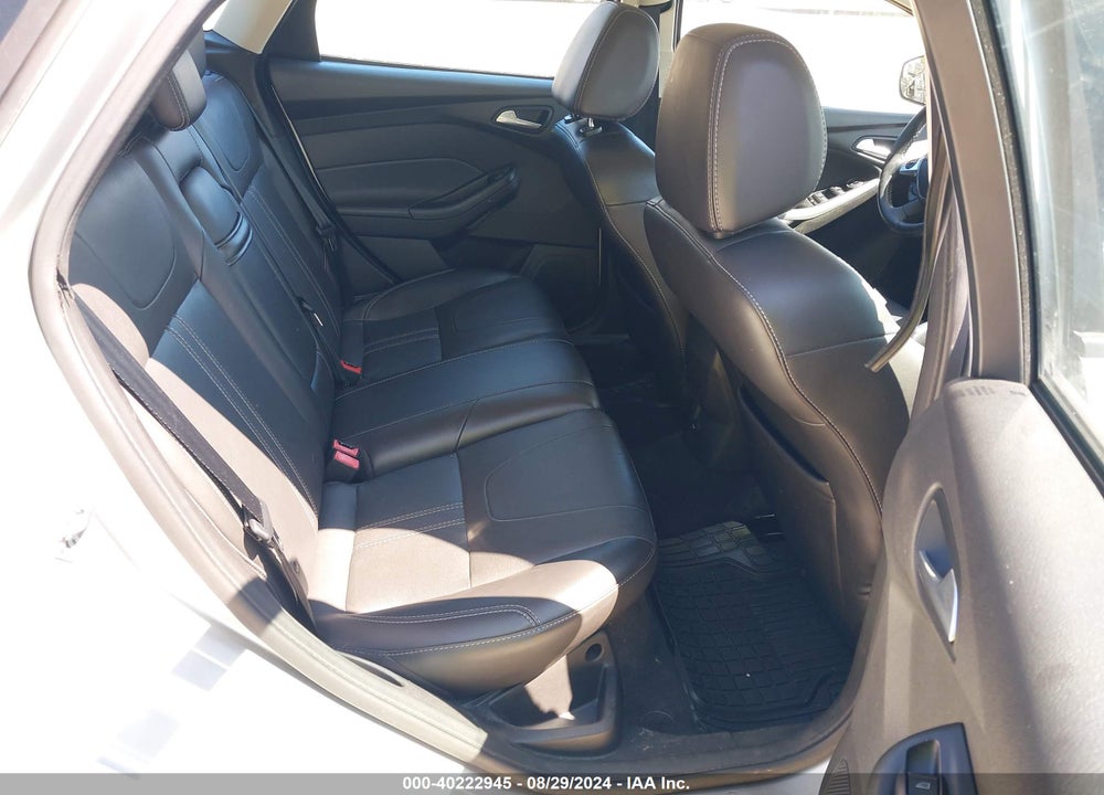 2013 FORD FOCUS SE VIN: 1FADP3K2XDL117902