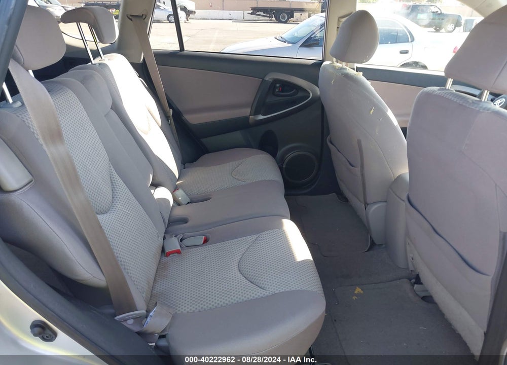2008 TOYOTA RAV4 VIN: JTMBD33V285154083