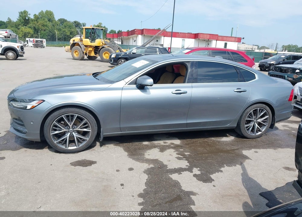 2018 VOLVO S90 T5 MOMENTUM VIN: LVY982MK3JP018792
