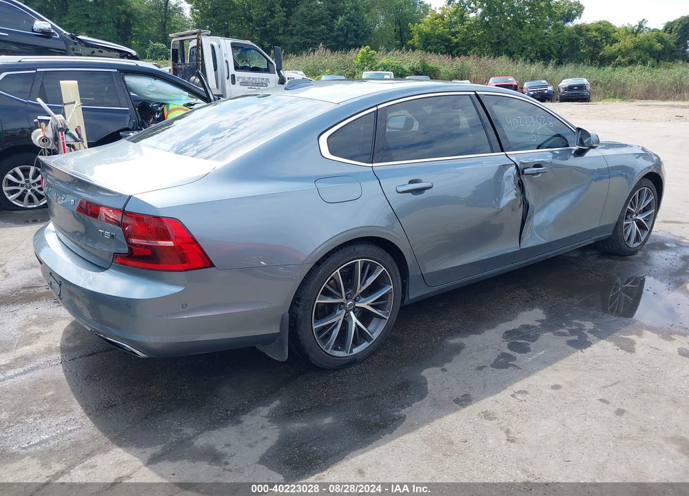 2018 VOLVO S90 T5 MOMENTUM VIN: LVY982MK3JP018792