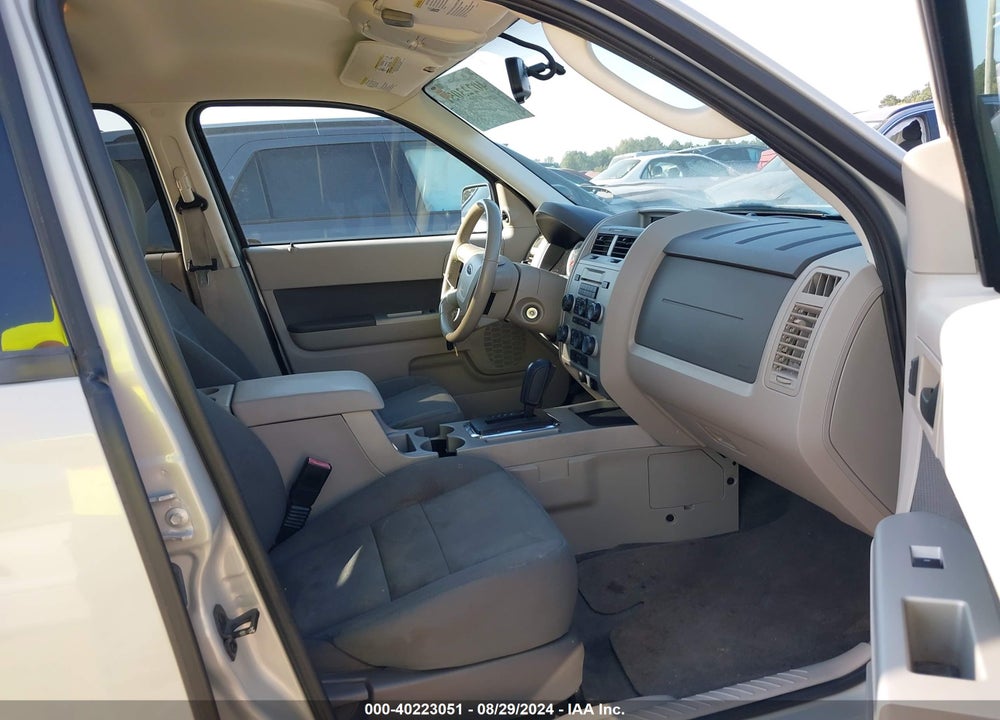 2009 FORD ESCAPE XLT VIN: 1FMCU93G39KB77492