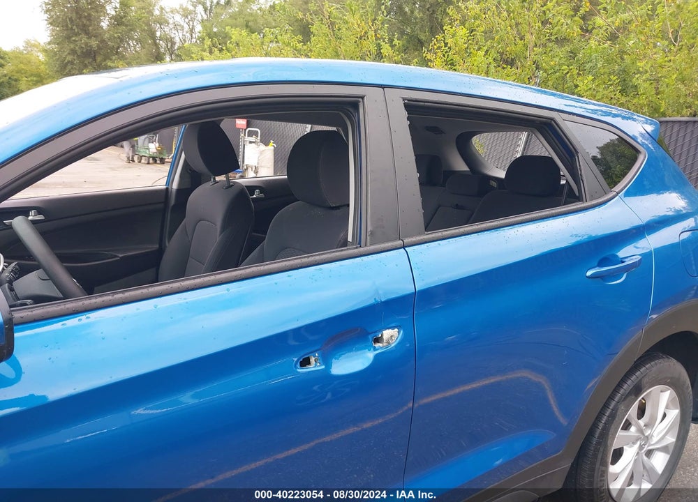 2020 HYUNDAI TUCSON SE VIN: KM8J2CA44LU154317