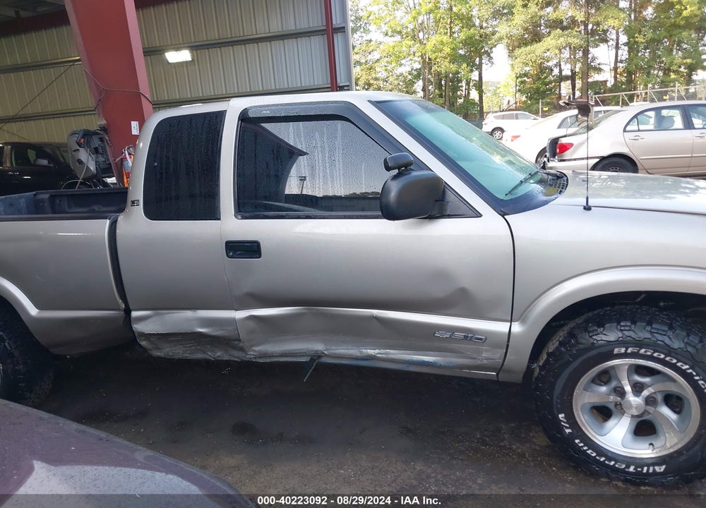 2002 CHEVROLET S-10 VIN: 1GCCS19W228130953