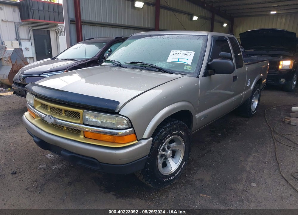 2002 CHEVROLET S-10 VIN: 1GCCS19W228130953