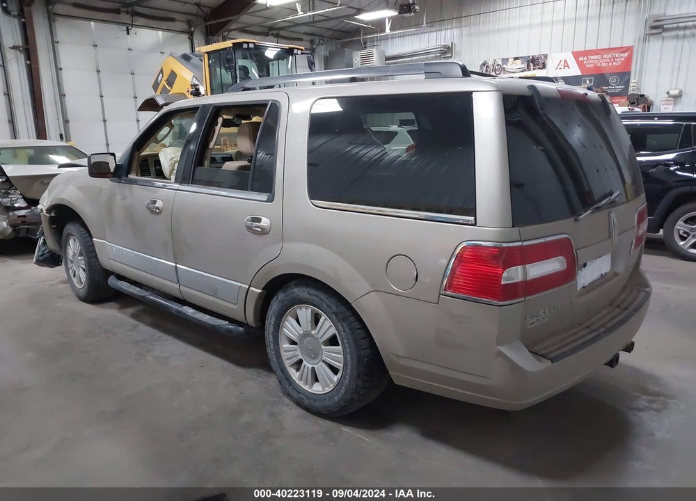 2007 LINCOLN NAVIGATOR ULTIMATE VIN: 5LMFU28537LJ23884