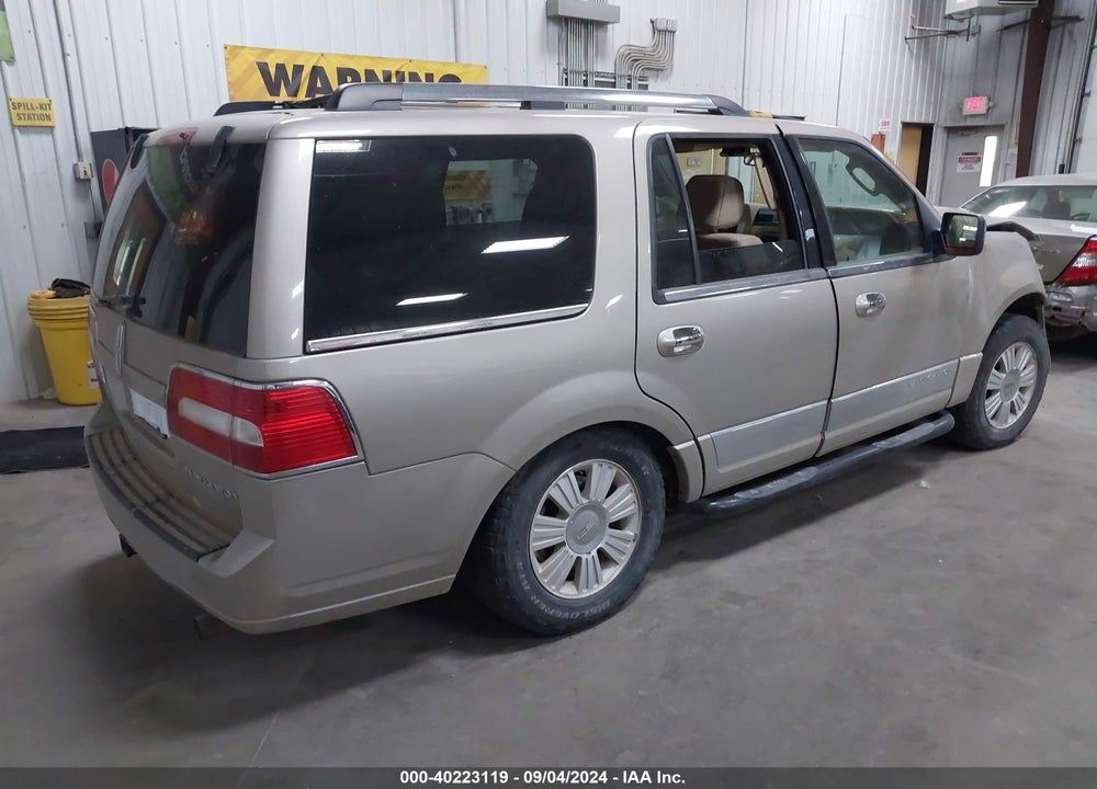 2007 LINCOLN NAVIGATOR ULTIMATE VIN: 5LMFU28537LJ23884