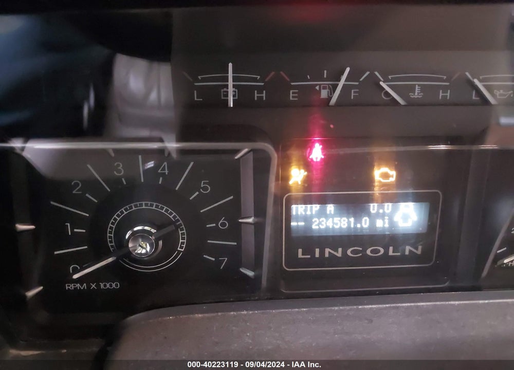 2007 LINCOLN NAVIGATOR ULTIMATE VIN: 5LMFU28537LJ23884