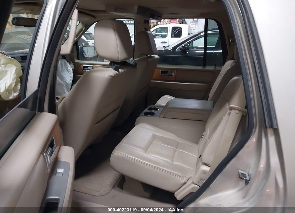 2007 LINCOLN NAVIGATOR ULTIMATE VIN: 5LMFU28537LJ23884