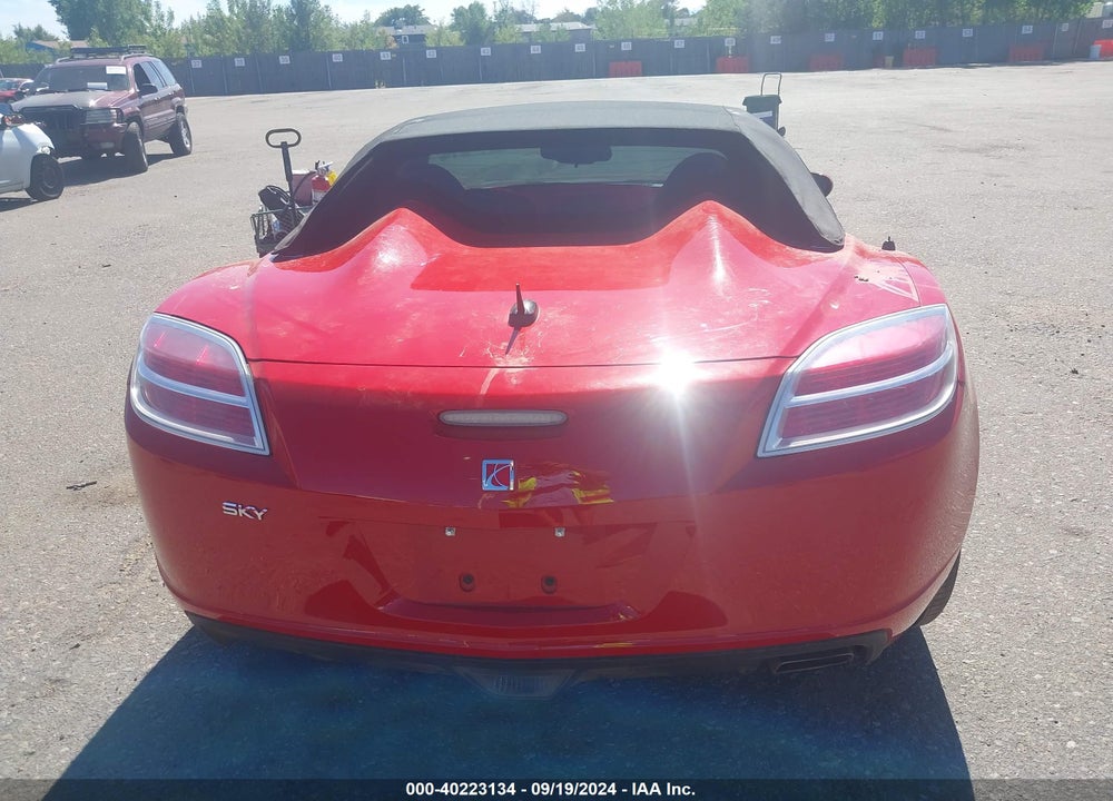2007 SATURN SKY VIN: 1G8MB35B77Y108371