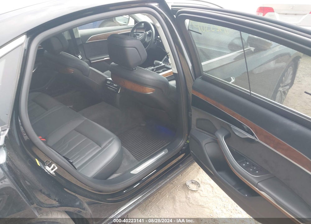 2019 AUDI A8 L 55 VIN: WAU8DAF82KN016634