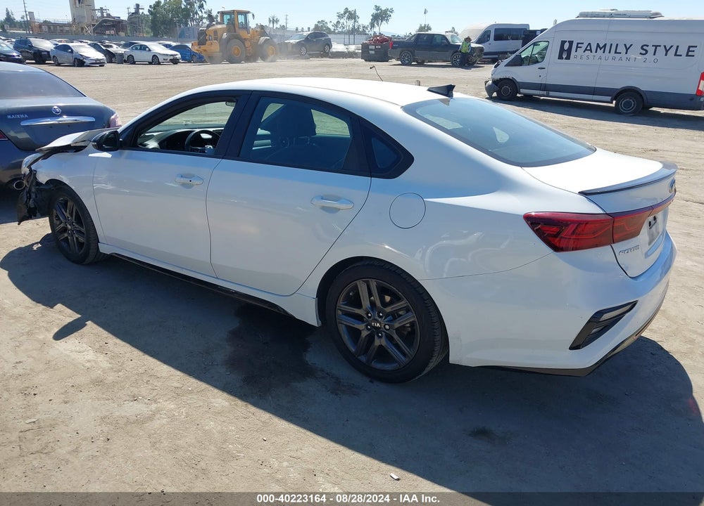 2020 KIA FORTE GT LINE VIN: 3KPF34AD2LE217670
