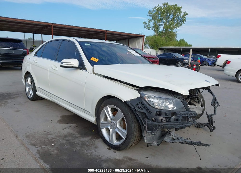 2011 MERCEDES-BENZ C 300 LUXURY/SPORT VIN: WDDGF5EB5BA527734