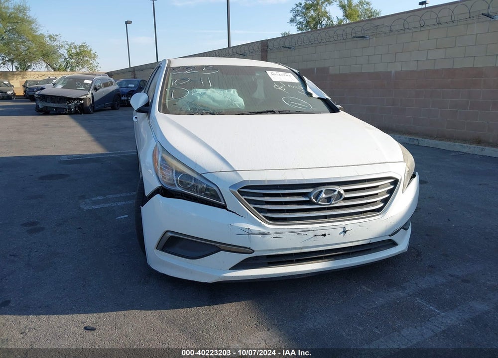 2016 HYUNDAI SONATA SE VIN: 5NPE24AF3GH295621