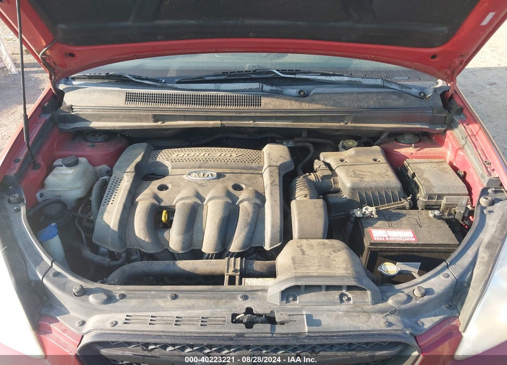 2007 KIA RONDO LX VIN: KNAFG525877057153