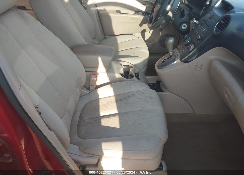 2007 KIA RONDO LX VIN: KNAFG525877057153