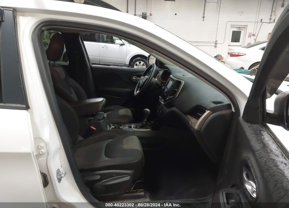 2016 JEEP CHEROKEE SPORT VIN: 1C4PJMAB7GW251172