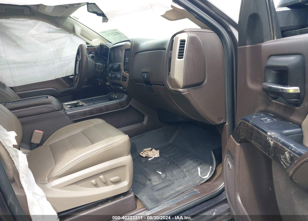 2015 GMC SIERRA 2500HD DENALI VIN: 1GT120E80FF634752